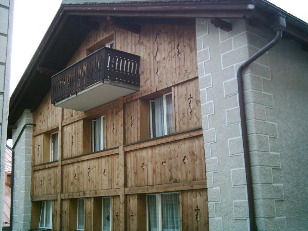 B&B Hotel & Appartements Chasa Valär Scuol Exterior foto