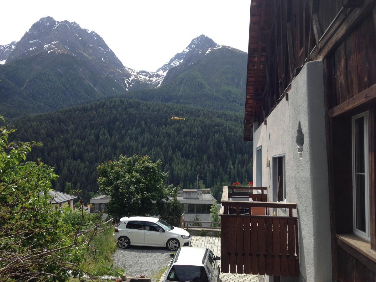 B&B Hotel & Appartements Chasa Valär Scuol Exterior foto